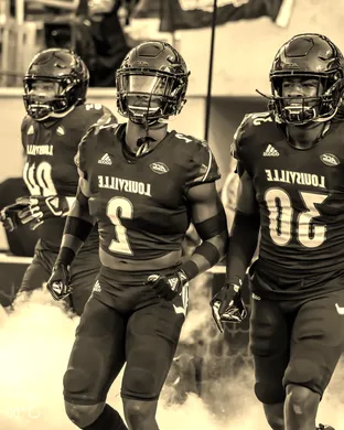 Louisville Cardinals vs. Georgia Bulldogs sports event